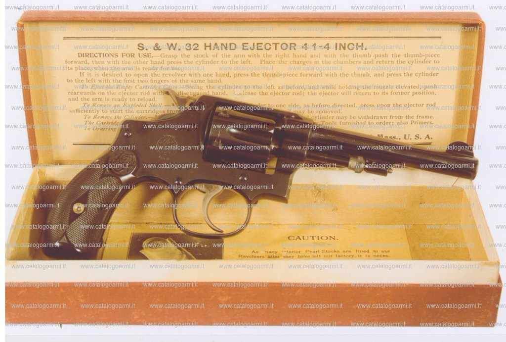 Pistola Smith & Wesson modello .32 Hand Ejector Mod. 1903 (18130)