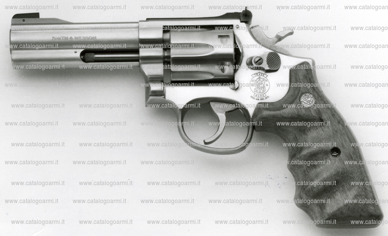 Pistola Smith & Wesson modello 617 inox (tacca di mira regolabile) (7505)