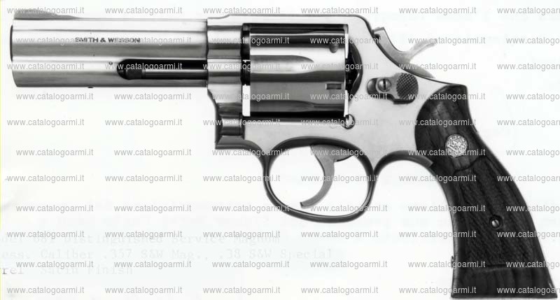 Pistola Smith & Wesson modello 681 Distinguished 357 service Magnum (3323)