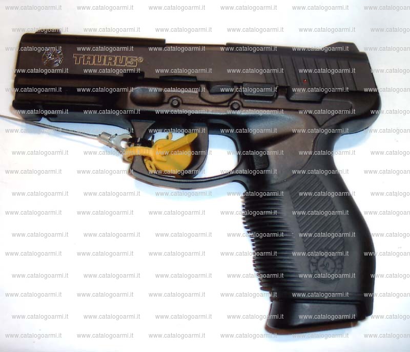 Pistola Taurus modello PT 24-7 (14255)