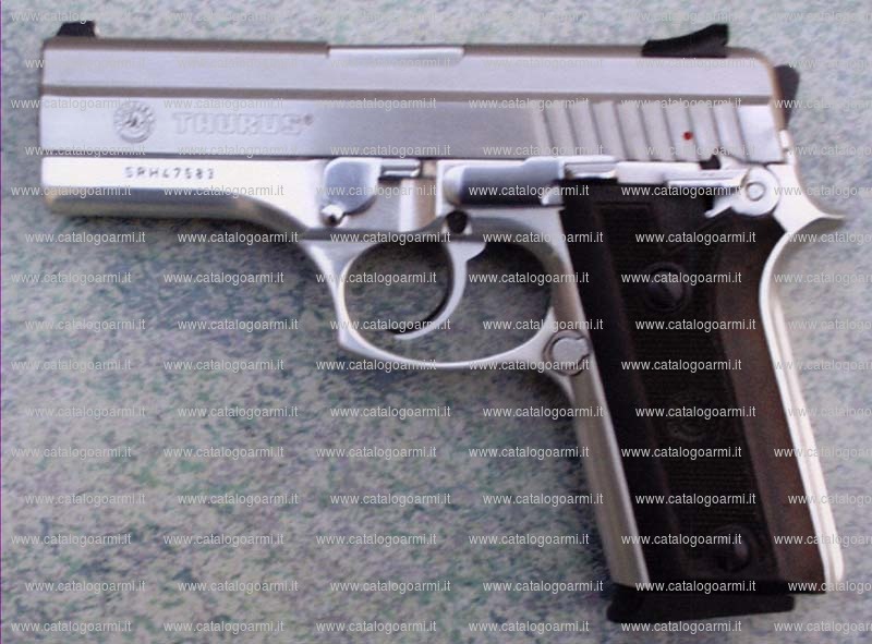 Pistola Taurus modello PT 940 (11974)